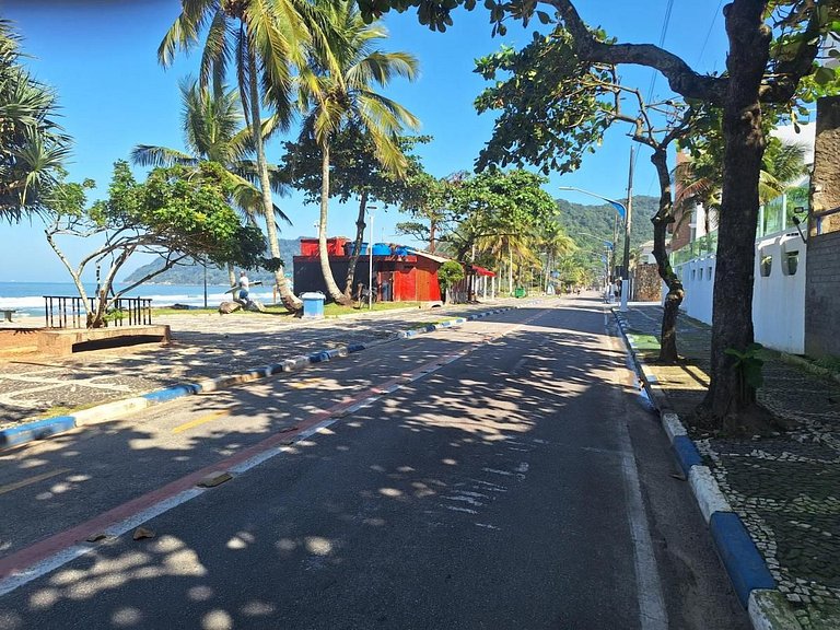 apto pé na areia praia do tombo frente ao mar bandeira azul