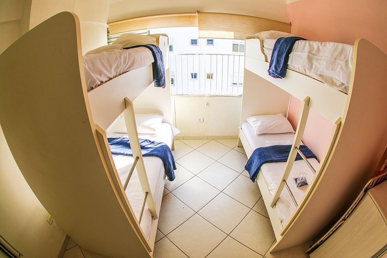 apartamento pé na areia da praia do tombo frente ao mar