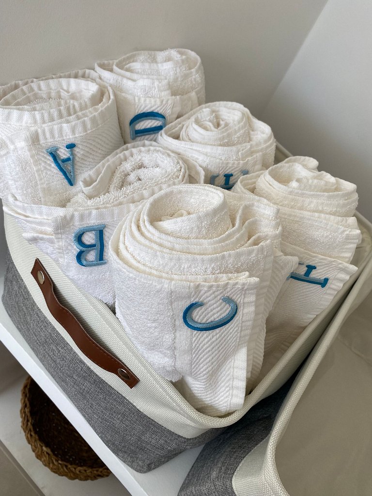 Apartamento pé na areia da praia do Tombo em Frente ao mar