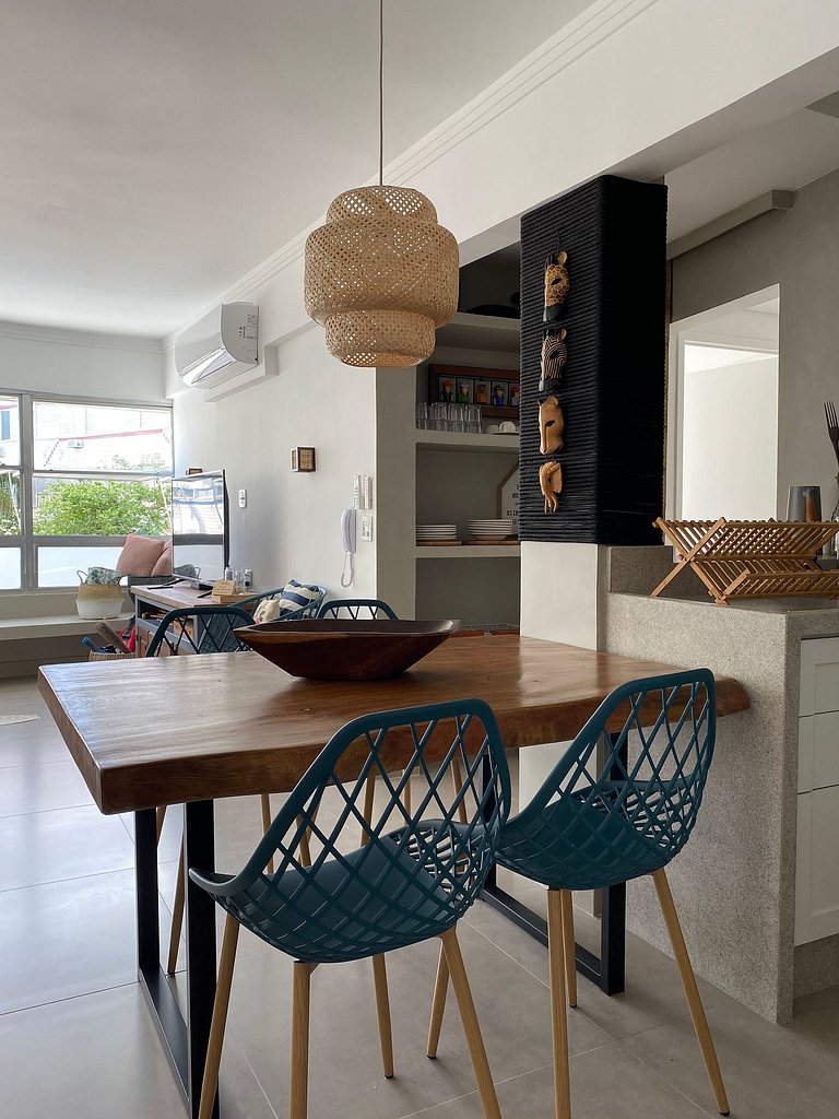 Apartamento pé na areia da praia do Tombo em Frente ao mar