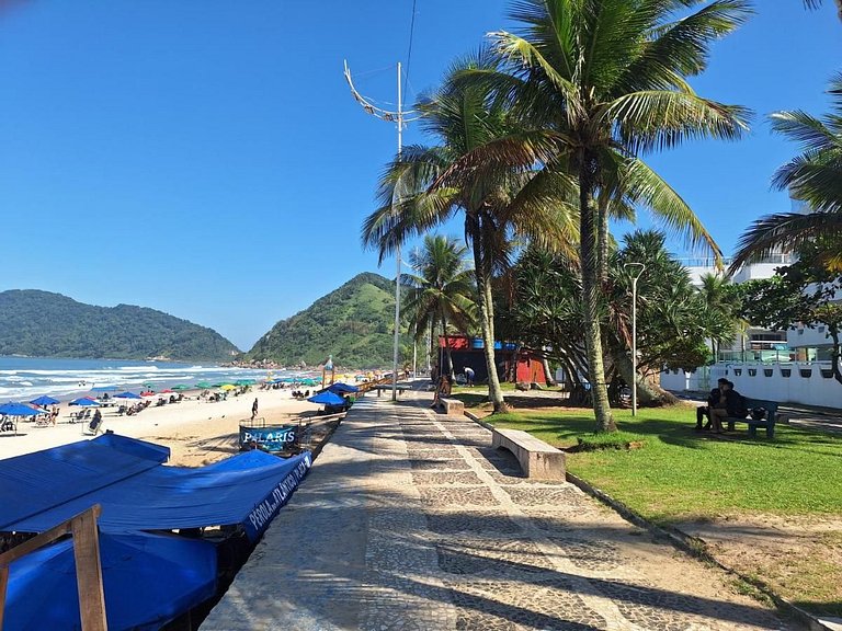 13A - Pé na areia do Tombo, 2 quartos c/ ar cond, 2 wc, 1 va