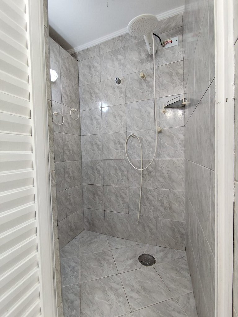 11A - Frente ao Mar, 2 QUARTOS, Sala e cozinha completa,1 ba