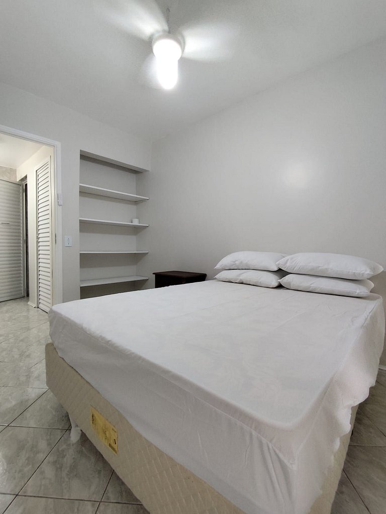 11A - Frente ao Mar, 2 QUARTOS, Sala e cozinha completa,1 ba