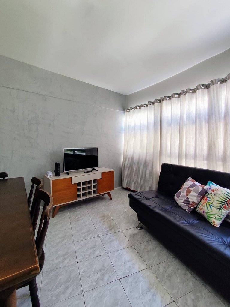 11A - Apto c/2 QUARTOS, Sala e cozinha completa,1WC, 1 Vaga,
