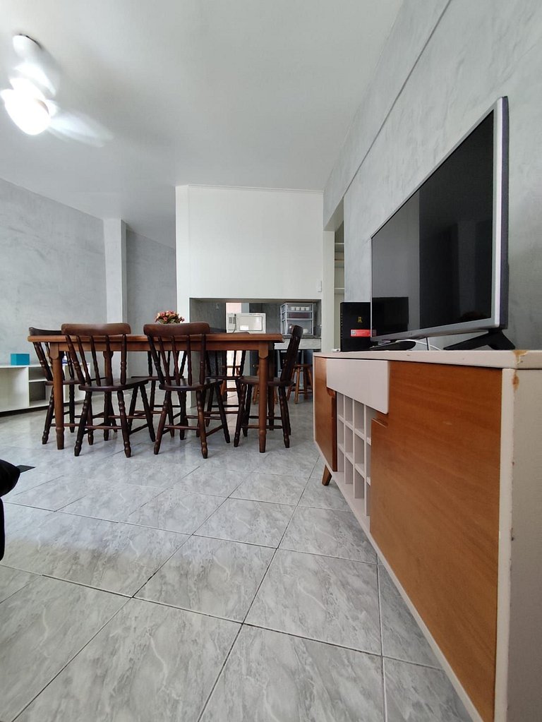 11A - Frente ao Mar, 2 QUARTOS, Sala e cozinha completa,1 ba