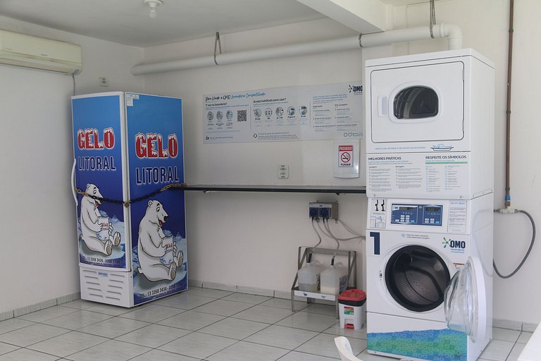 Apartamento pé na areia da praia do Tombo em Frente ao mar