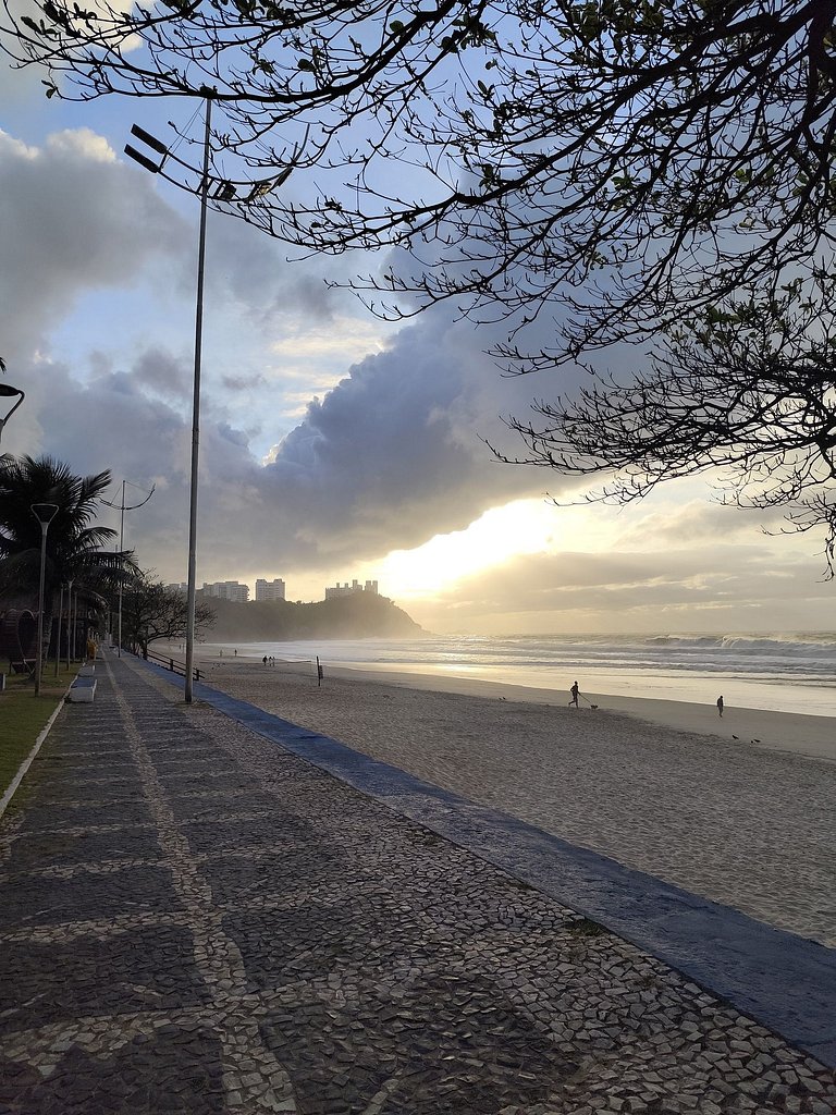 apto pé na areia praia do tombo frente ao mar bandeira azul
