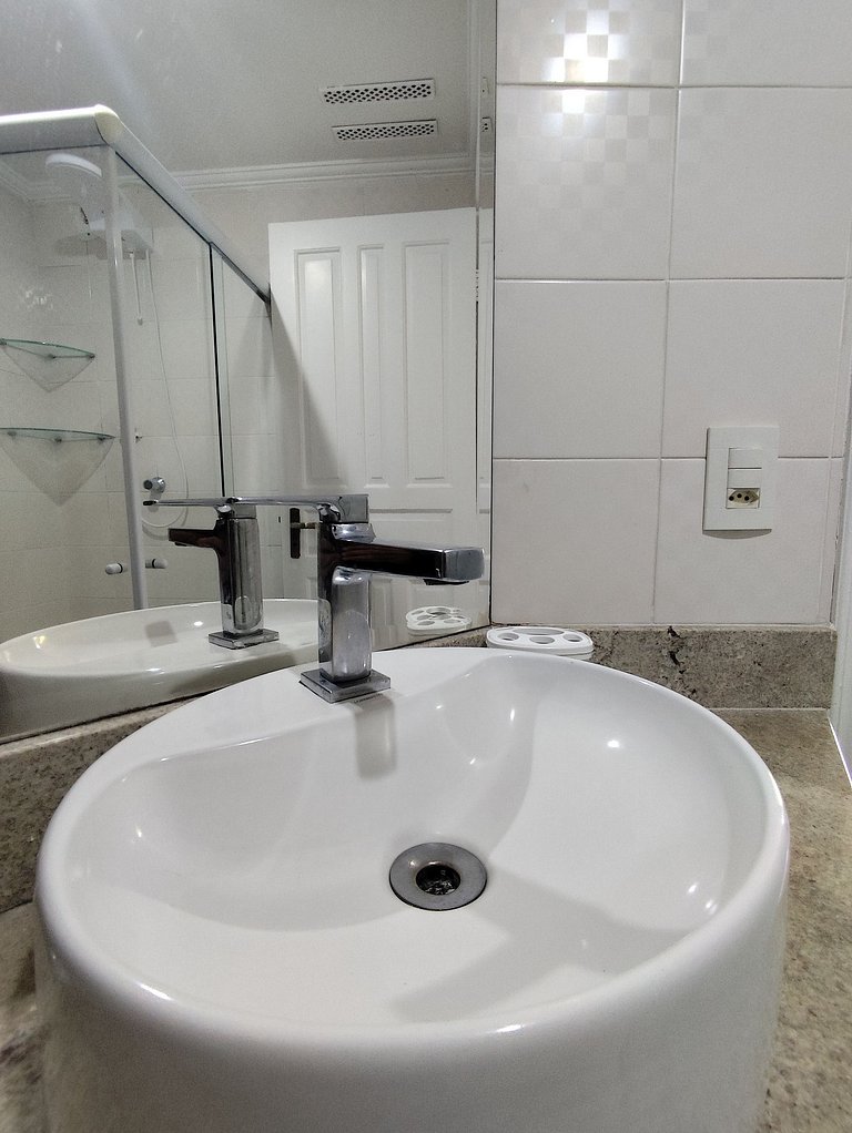 Apartamento próximo a Praia das Astúrias