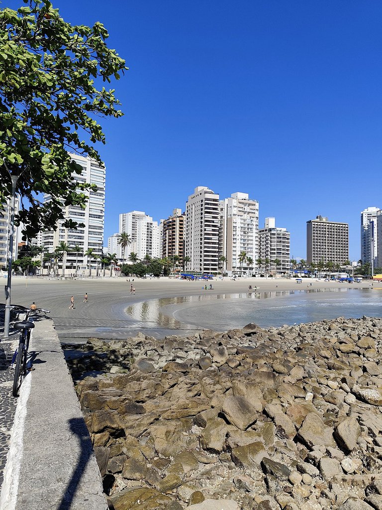 Apartamento próximo a Praia das Astúrias