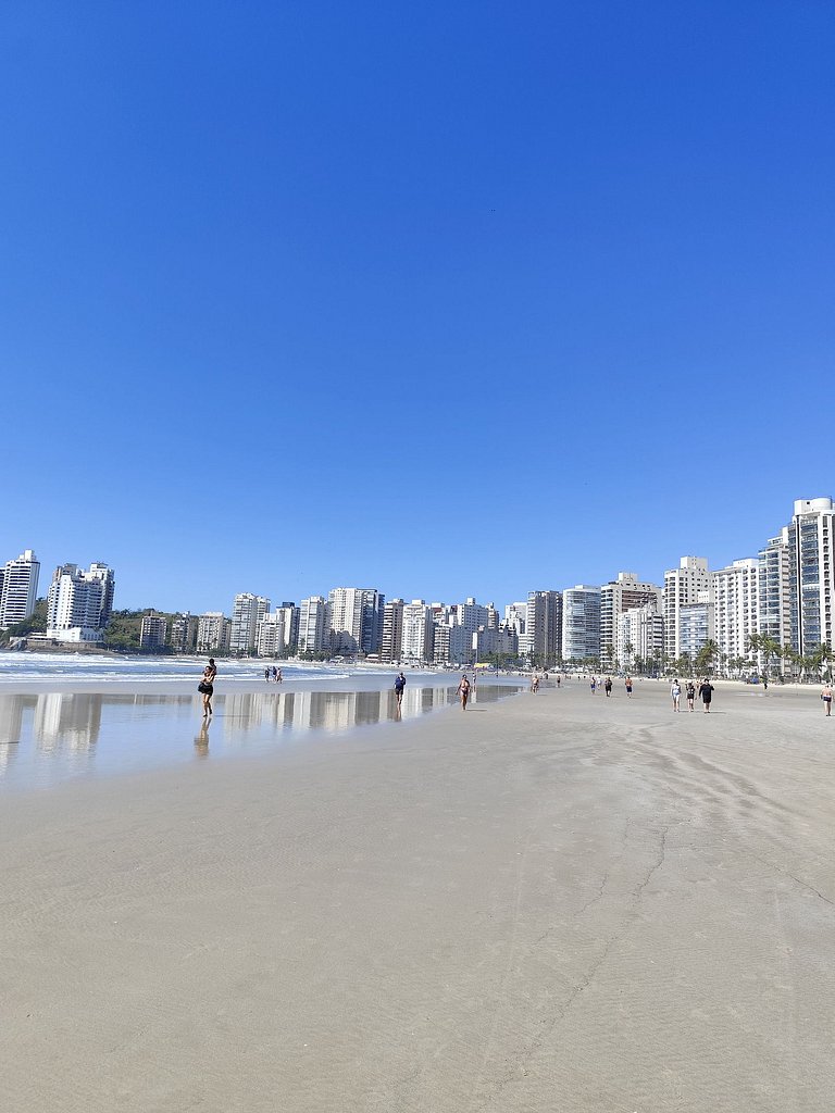 Apartamento próximo a Praia das Astúrias