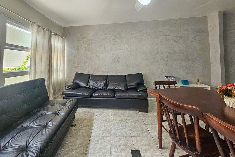 Apartamento pé na areia da praia do Tombo em Frente ao mar