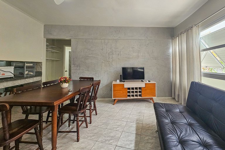 Apartamento pé na areia da praia do Tombo em Frente ao mar