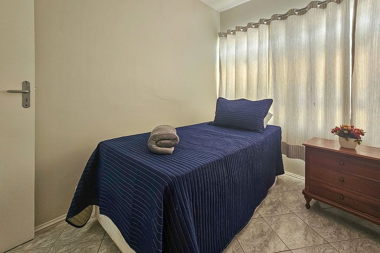 Apartamento pé na areia da praia do Tombo em Frente ao mar