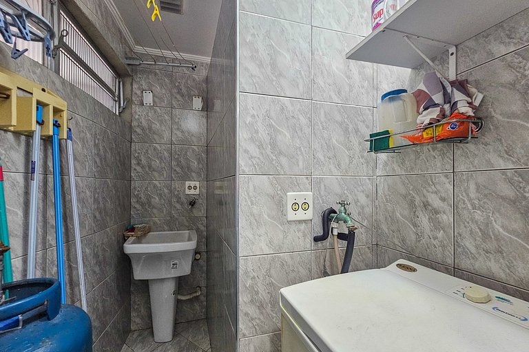 Apartamento pé na areia da praia do Tombo em Frente ao mar