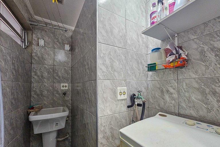 Apartamento pé na areia da praia do Tombo em Frente ao mar
