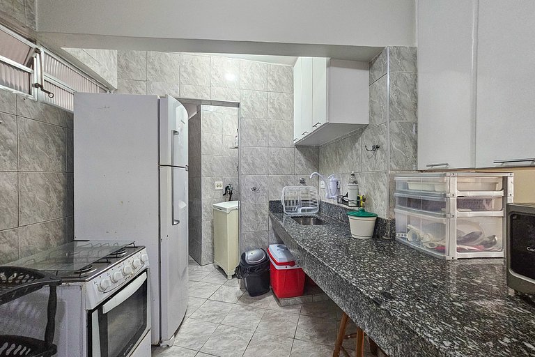 Apartamento pé na areia da praia do Tombo em Frente ao mar