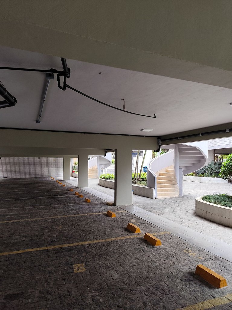 Apartamento pé na areia da praia do Tombo em Frente ao mar