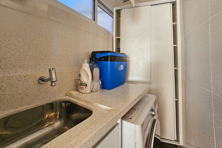 Apartamento pé na areia da praia do Tombo em Frente ao mar