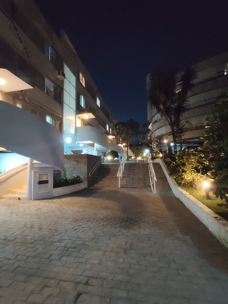 apartamento pé na areia da praia do tombo frente ao mar