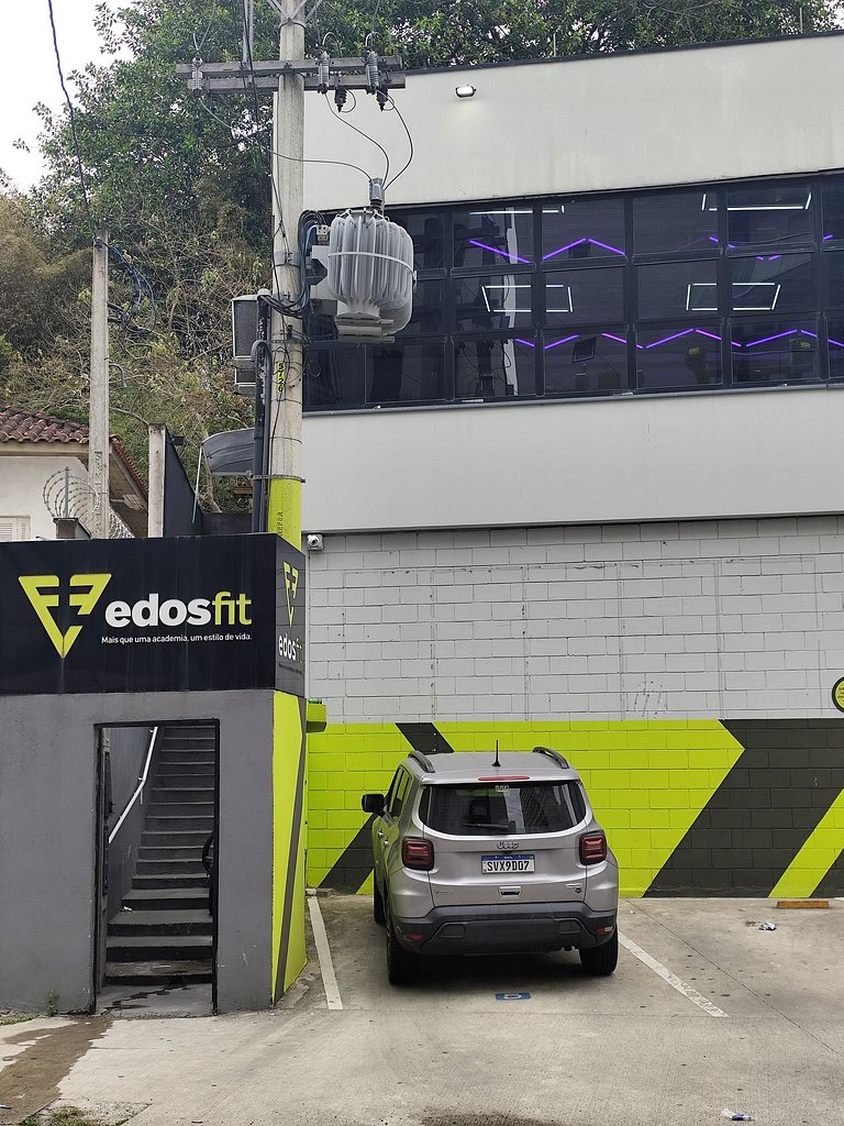 Apartamento pé na areia da praia do Tombo em Frente ao mar