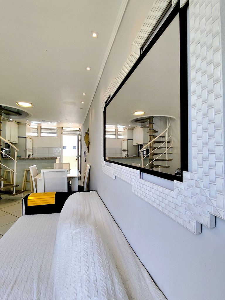 apartamento pé na areia da praia do tombo frente ao mar