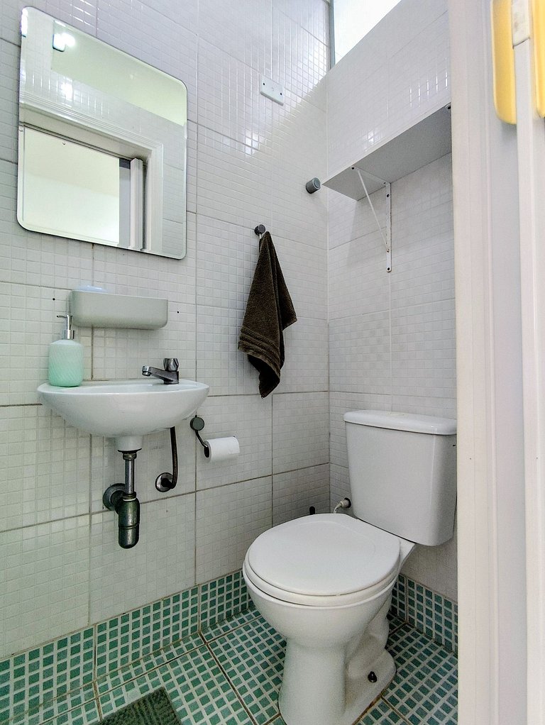 apartamento pé na areia da praia do tombo frente ao mar