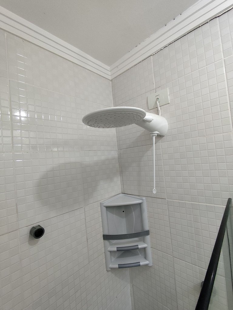 apartamento pé na areia da praia do tombo frente ao mar