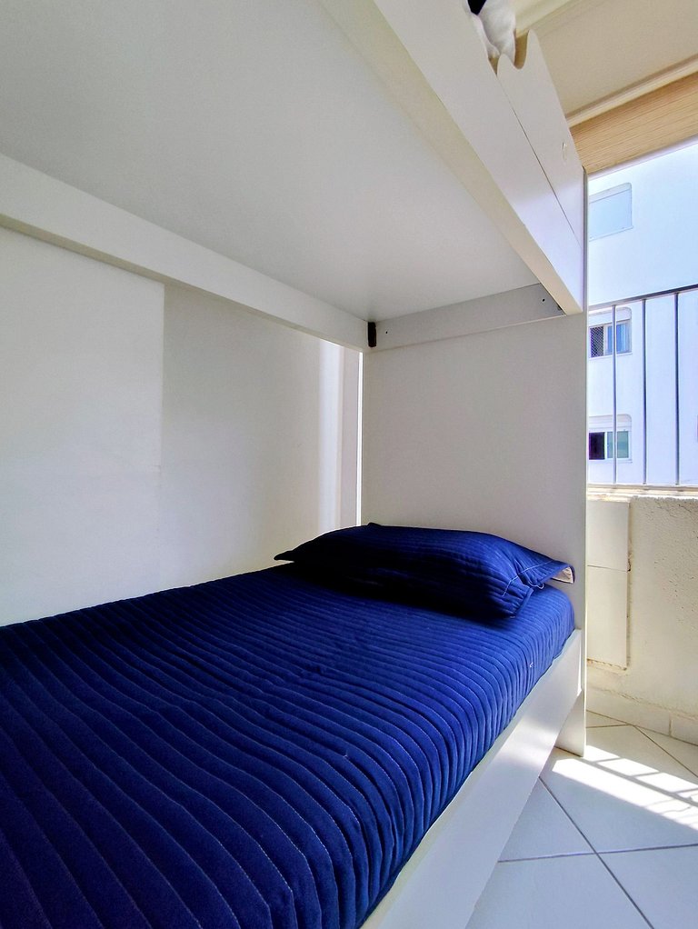 apartamento pé na areia da praia do tombo frente ao mar