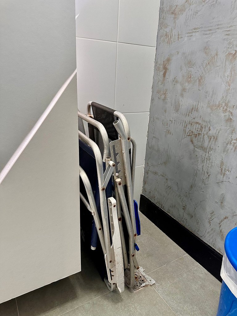 Apartamento pé na areia da praia do Tombo em Frente ao mar