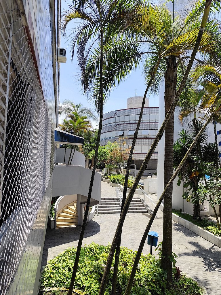 Apartamento pé na areia da praia do Tombo em Frente ao mar