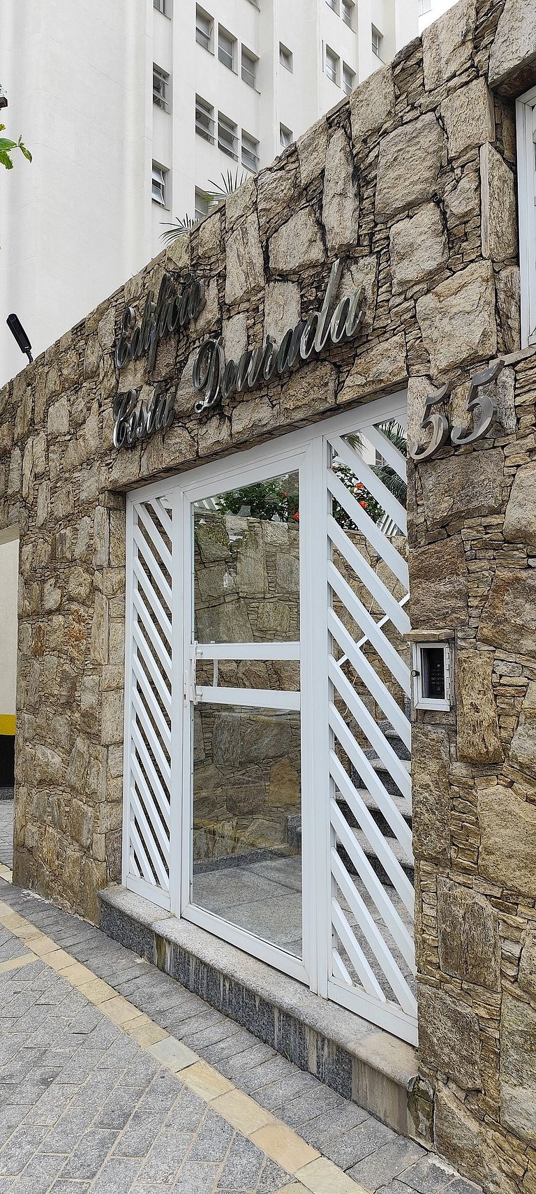 Apartamento pé na areia da praia das Astúrias Frente ao mar