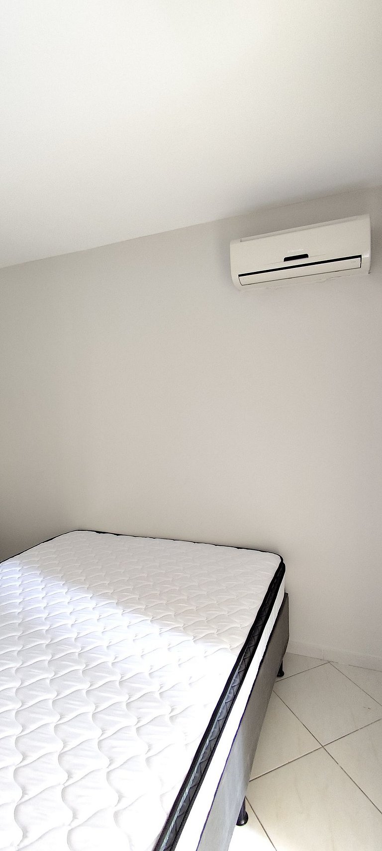 Apartamento pé na areia da praia das Astúrias Frente ao mar