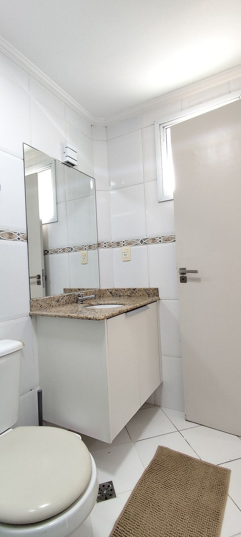Apartamento pé na areia da praia das Astúrias Frente ao mar