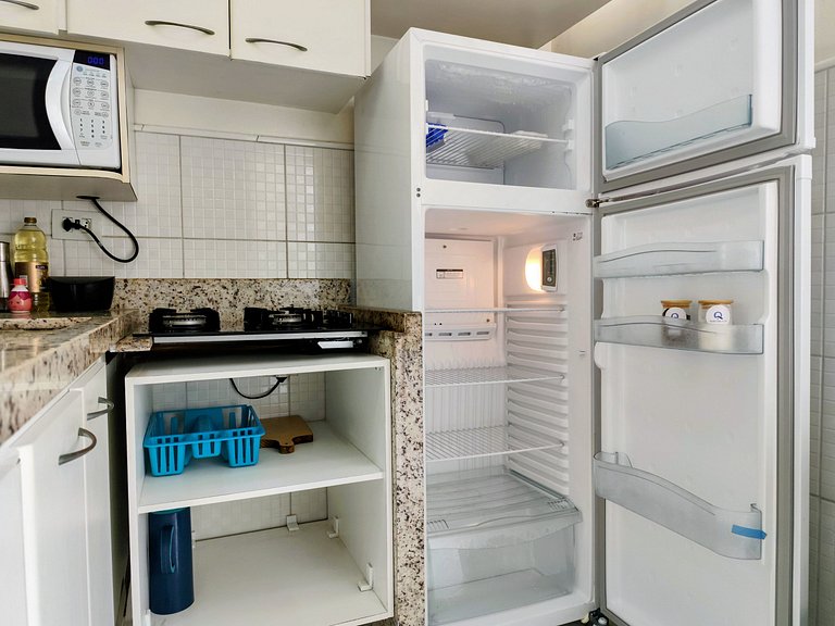 apartamento pé na areia da praia do tombo frente ao mar