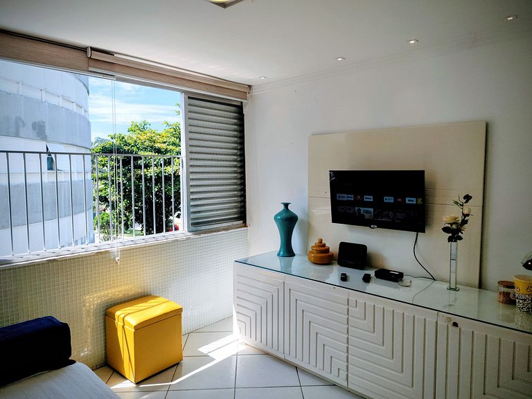 apartamento pé na areia da praia do tombo frente ao mar