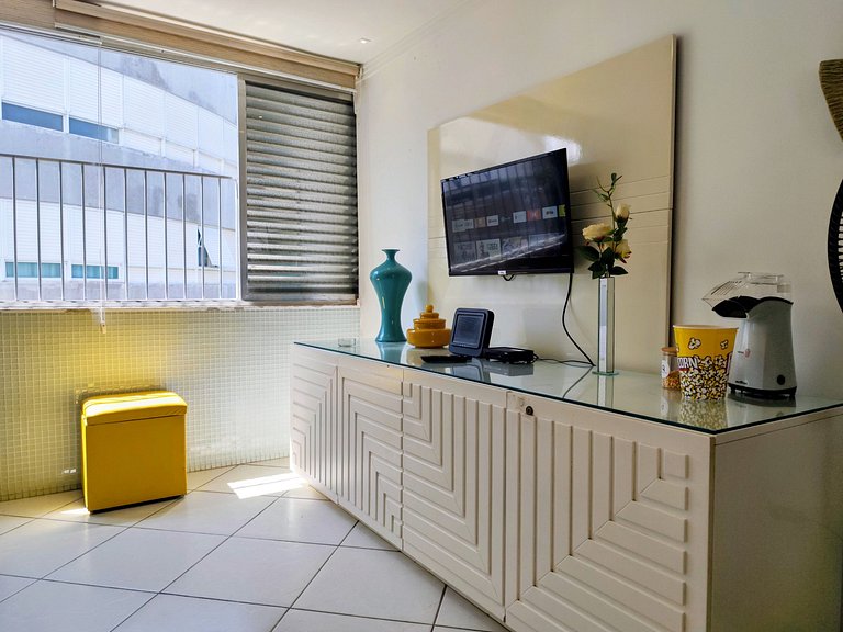 apartamento pé na areia da praia do tombo frente ao mar