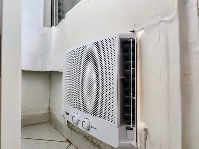 apartamento pé na areia da praia do tombo frente ao mar