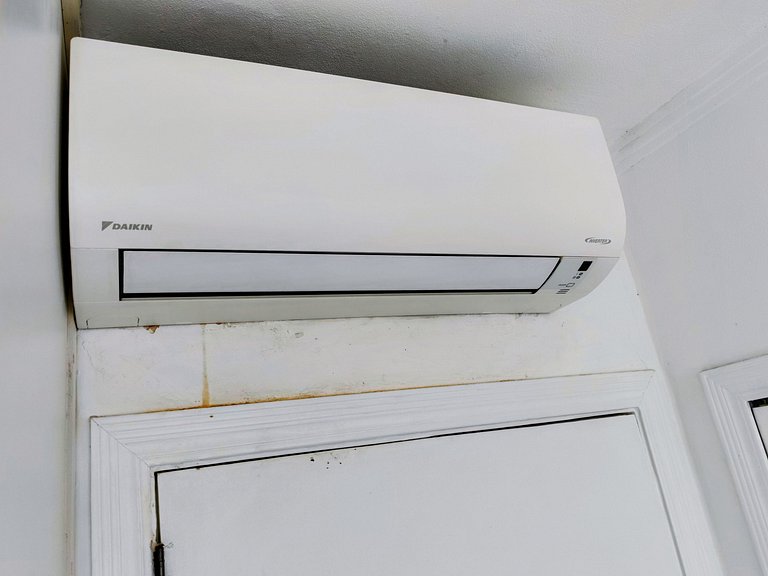 apartamento pé na areia da praia do tombo frente ao mar