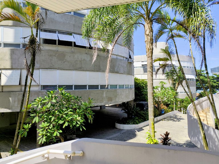 apto pé na areia praia do tombo frente ao mar bandeira azul