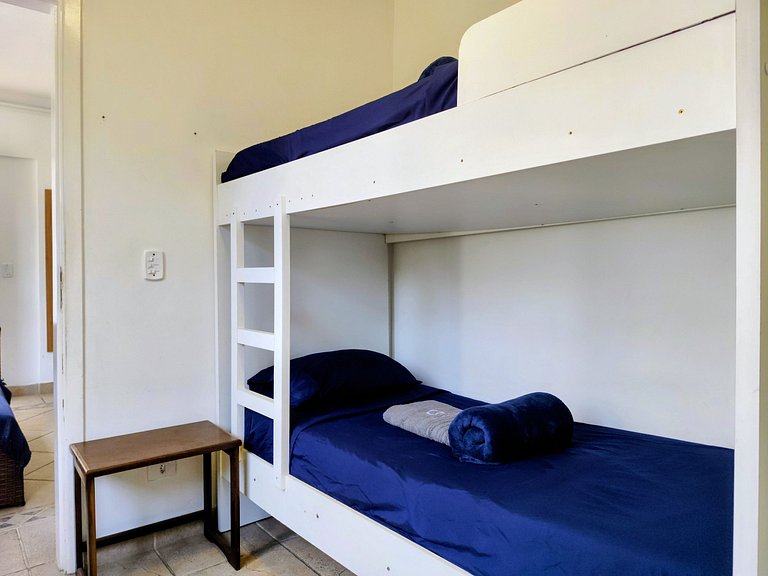 apto pé na areia praia do tombo frente ao mar bandeira azul