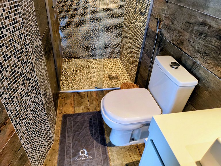 Apartamento pé na areia da praia do Tombo em Frente ao mar