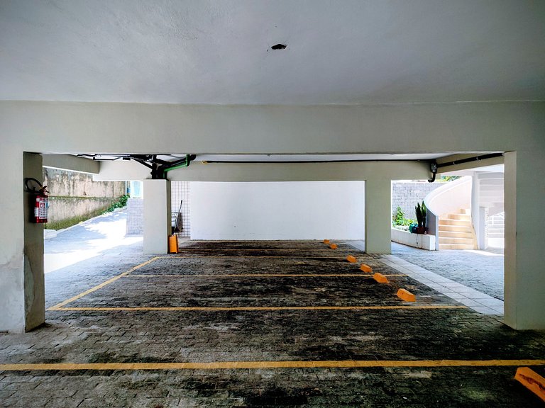 Apartamento pé na areia da praia do Tombo em Frente ao mar