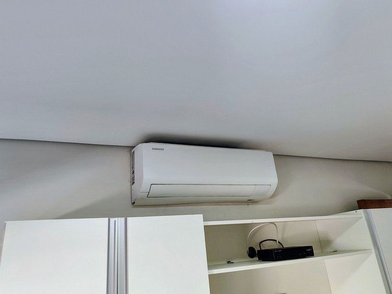 Apartamento pé na areia da praia do Tombo em Frente ao mar