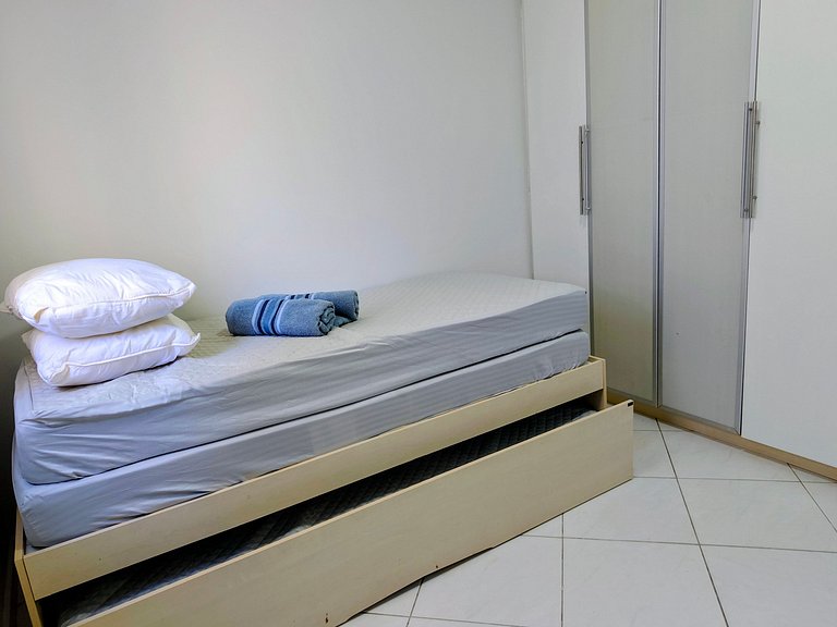 Apartamento pé na areia da praia das Astúrias Frente ao mar